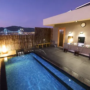 https://sunset-bay.hotelsofhoian.com