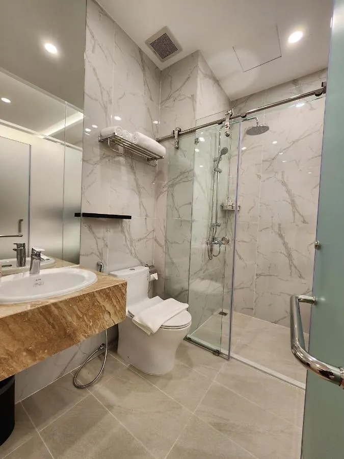Ruby Hotel مدينة هوشي منه
