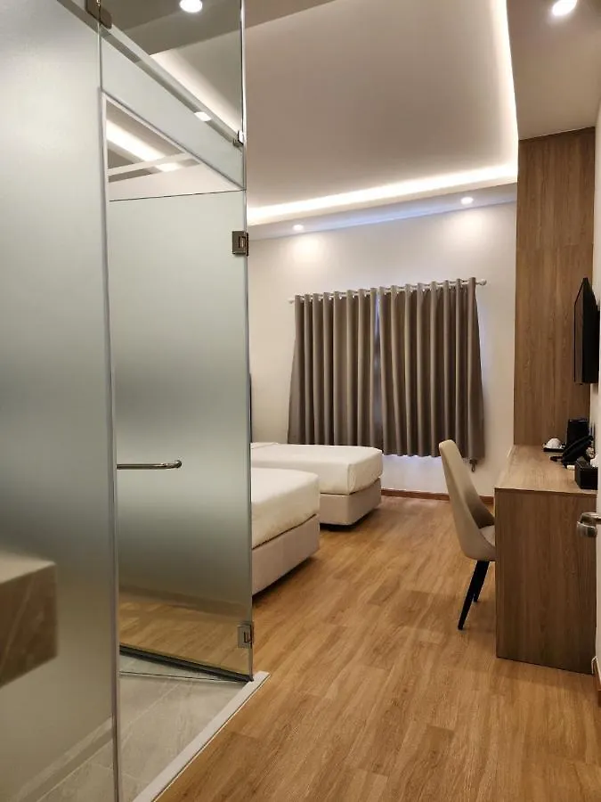 **  Ruby Hotel مدينة هوشي منه فيتنام