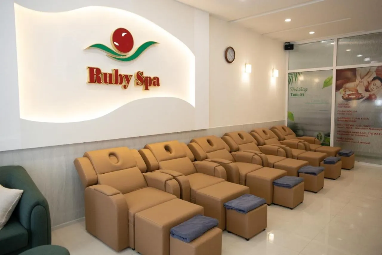 **  Ruby Hotel مدينة هوشي منه فيتنام