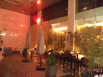Ruby Hotel مدينة هوشي منه