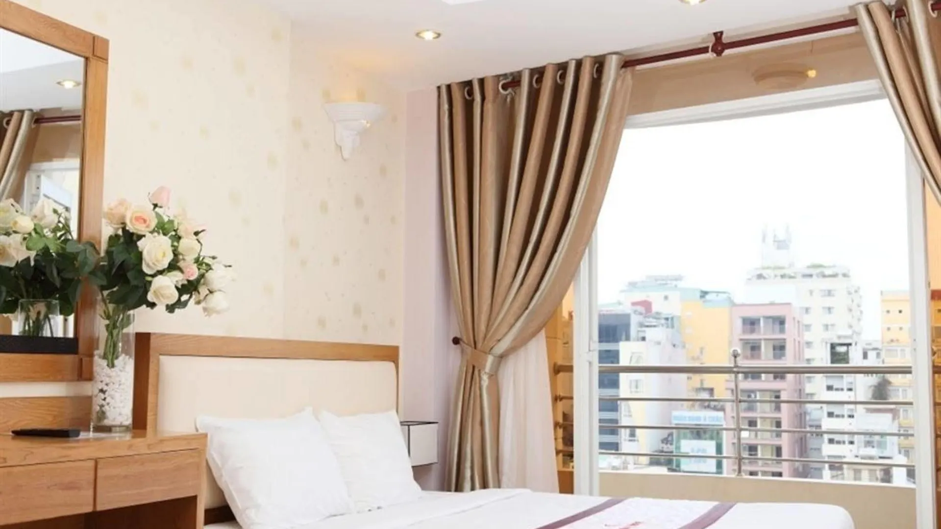 Ruby Hotel مدينة هوشي منه 2*,