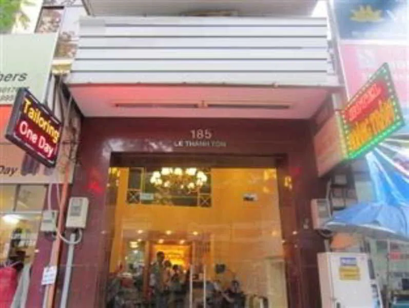 Ruby Hotel Ho Si Minh-város 2*,